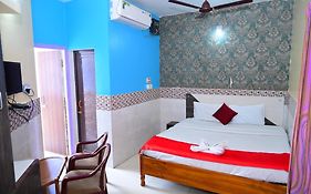 Beach Heaven Hotel Puri 3*